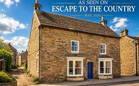 Morton House Holiday Let Yorkshire Dales - One Property 4 Brm Farmhouse, 3Brm Stable Block Sleeps 2-16
